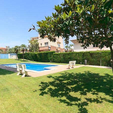 Uhc Els Pins Apartments Salou Dış mekan fotoğraf