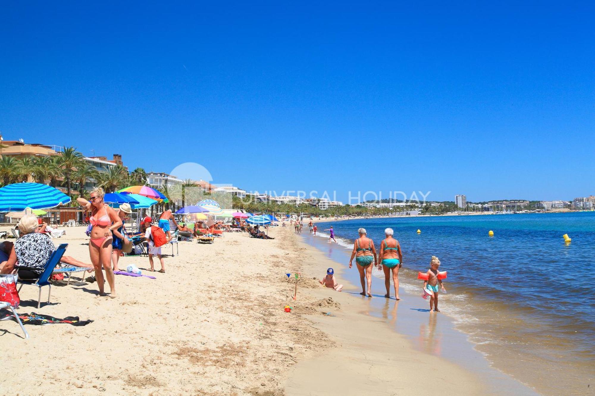 Uhc Els Pins Apartments Salou Dış mekan fotoğraf