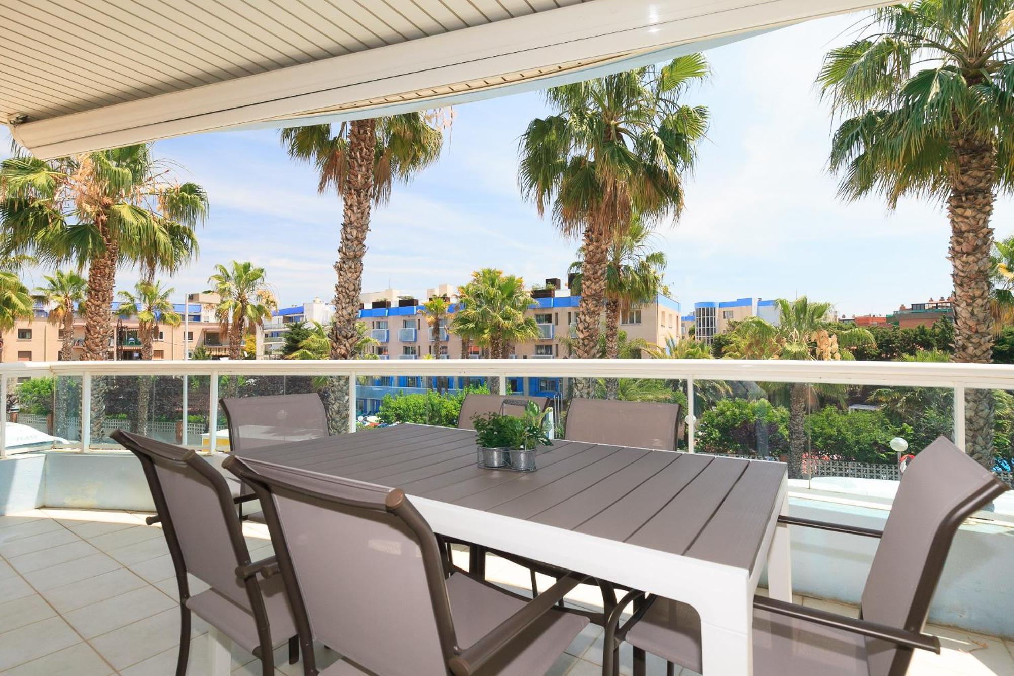 Uhc Els Pins Apartments Salou Dış mekan fotoğraf