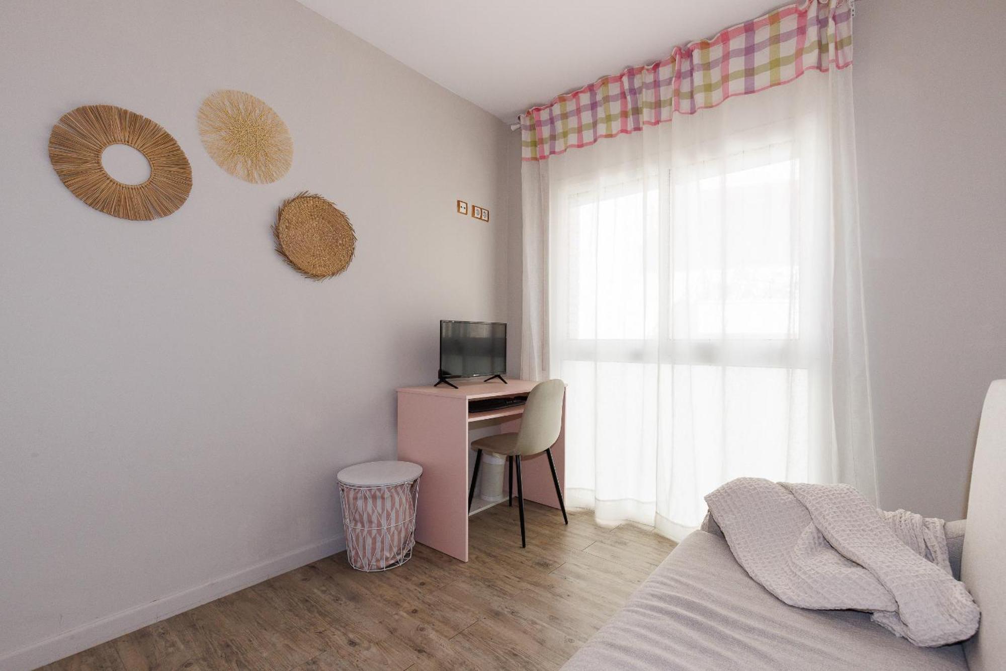 Uhc Els Pins Apartments Salou Oda fotoğraf
